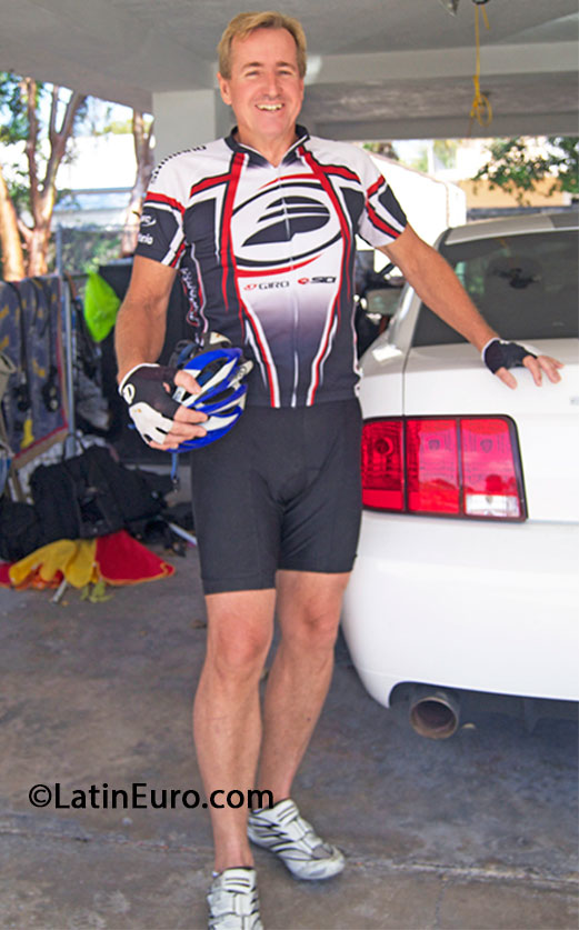 Date this nice looking United States man Scott from Key Largo US14335