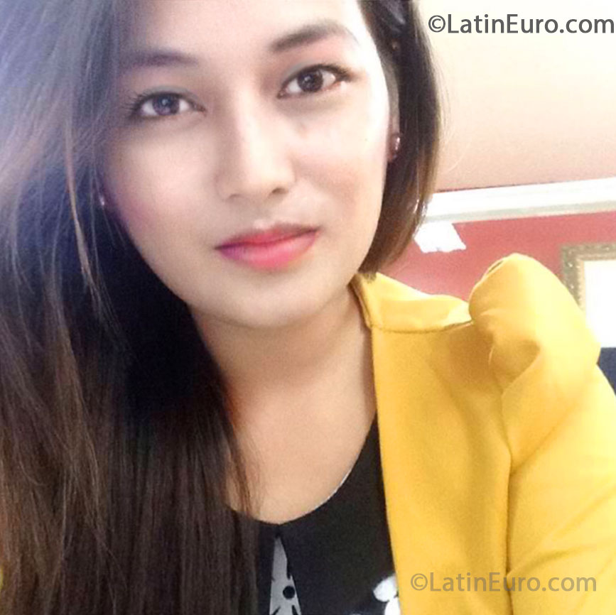 Date this funny Philippines girl Abigel from Cainta PH572