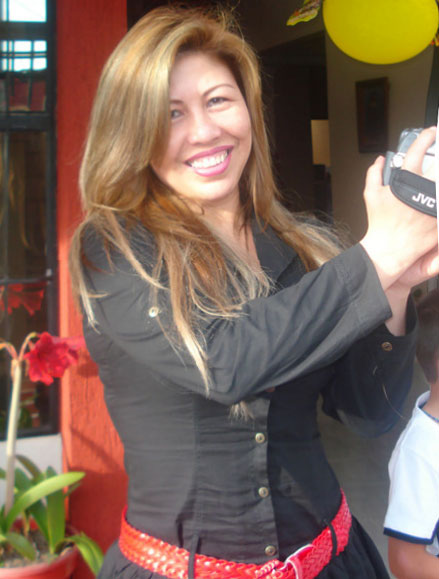 Date this beautiful Colombia girl Rossi from Bogota CO13453