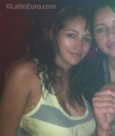 Date this beautiful Colombia girl Luisa from Cali CO13716