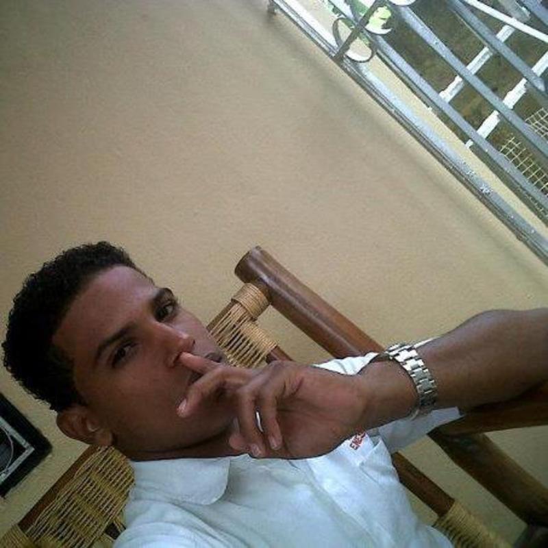 Date this tall Dominican Republic man Alex caridad from Sarbaleon De Higuey DO17114