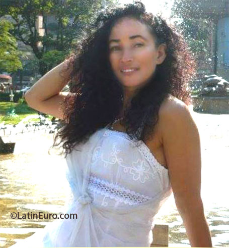 Date this exotic Colombia girl Luz Elena from Medellin CO14036
