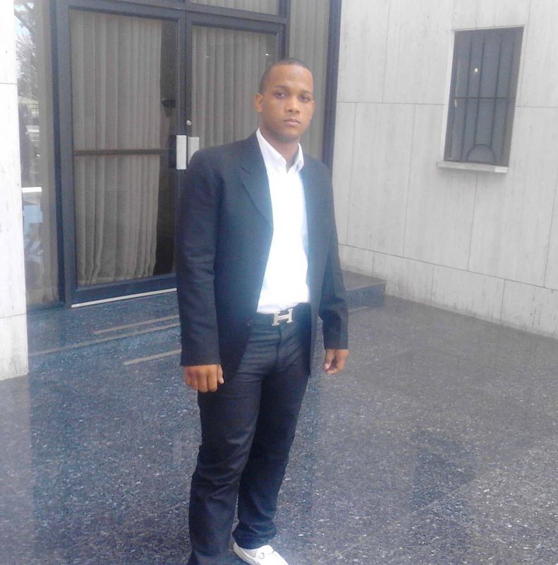 Date this hot Canada man Roy from Canada CA595