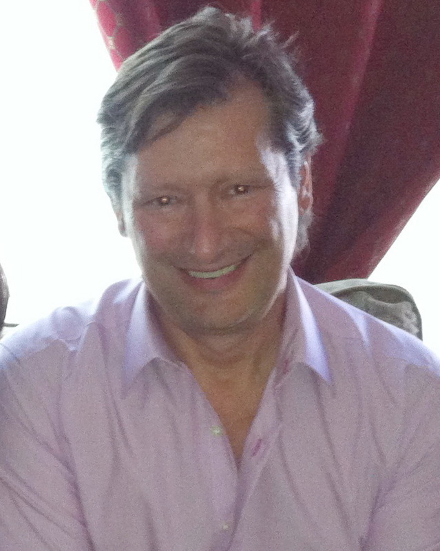 Date this good-looking Canada man Alain from Montreal CA596