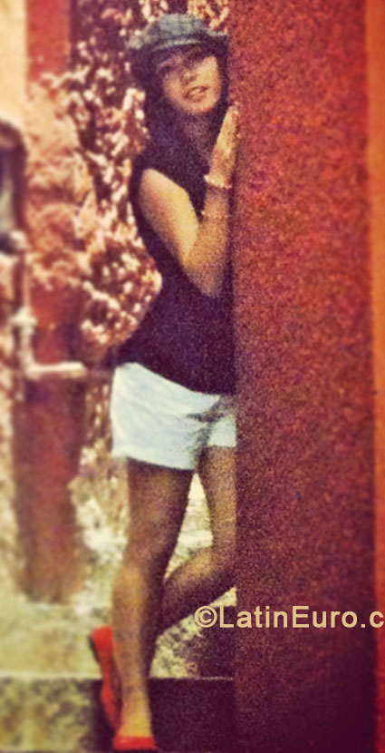 Date this lovely Venezuela girl Paulina from  MX1234