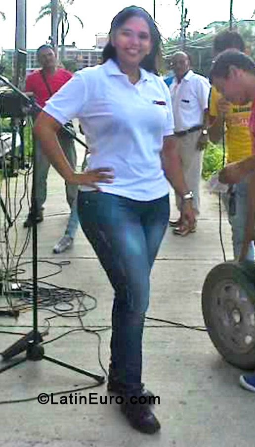 Date this hot Colombia girl Mary from Barranquilla CO14196