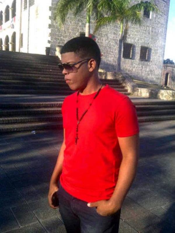 Date this good-looking Dominican Republic man Isac alberto from Santodomingp DO17540