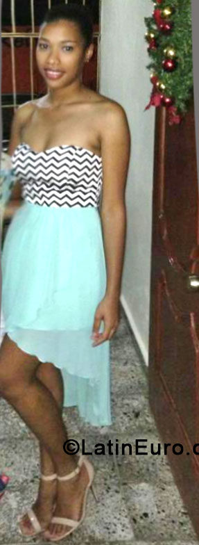 Date this hard body Dominican Republic girl Griselle from Santo Domingo DO33199