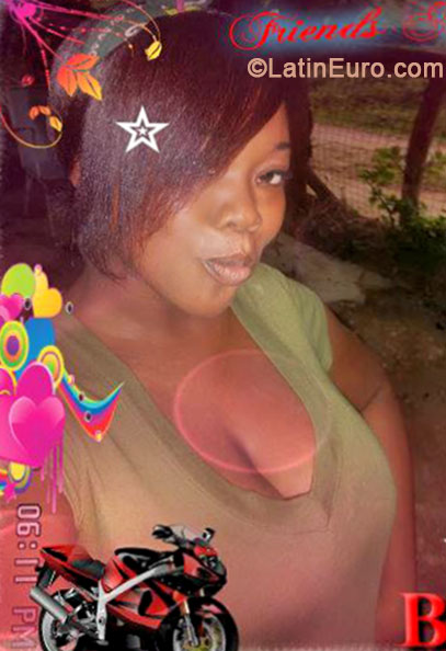 Date this hard body Jamaica girl Stacy from Portmore JM1382