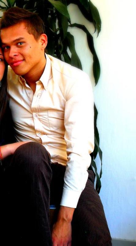 Date this passionate Colombia man Sanin from Antioquia CO14534