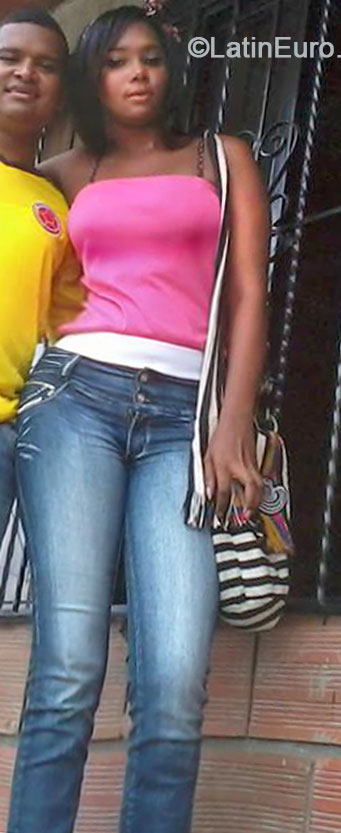 Date this beautiful Colombia girl Hana from Cali CO14566