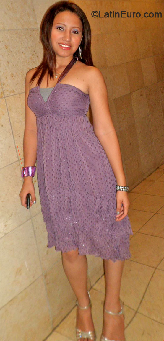 Date this delightful Nicaragua girl June from Tipitapa NI162