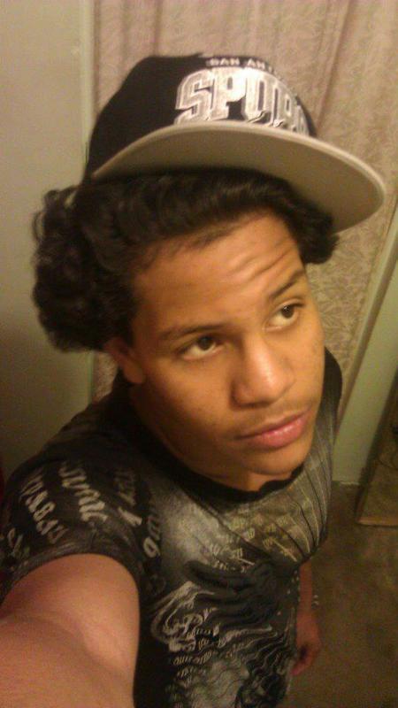 Date this hard body Dominican Republic man JEUSBAN from Santo Domingo DO18022