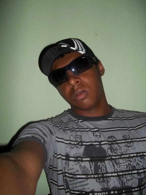 Date this attractive Brazil man Wender from Goiania BR8376