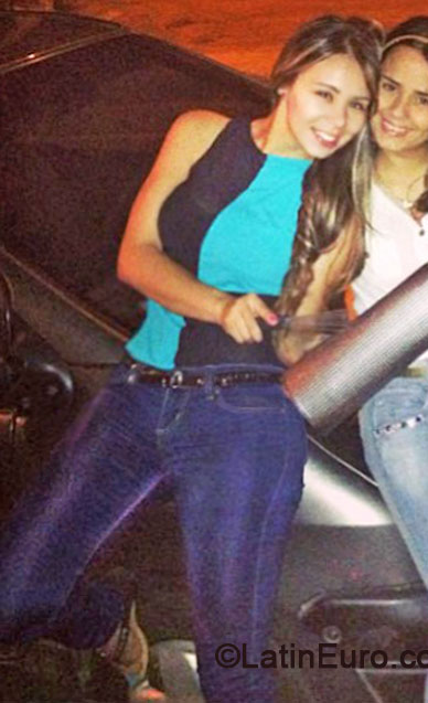 Date this hot Colombia girl Alejandra from Medellin CO14672