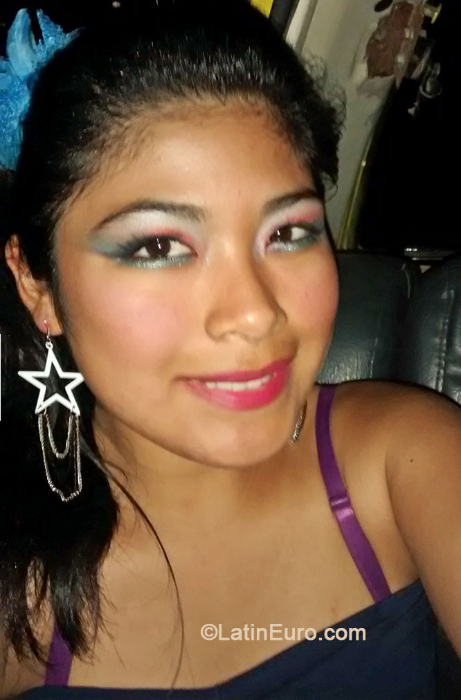 Date this foxy Peru girl Aneli from Chiclayo PE879