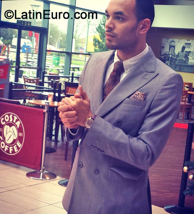 Date this gorgeous United Kingdom man Karlitto from London GB741