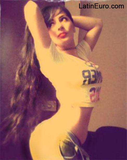 Date this beautiful Peru girl Lesly from Lima PE954