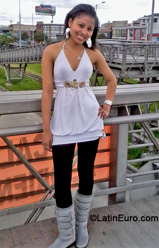 Date this sultry Colombia girl Angelica from Bogota CO14738