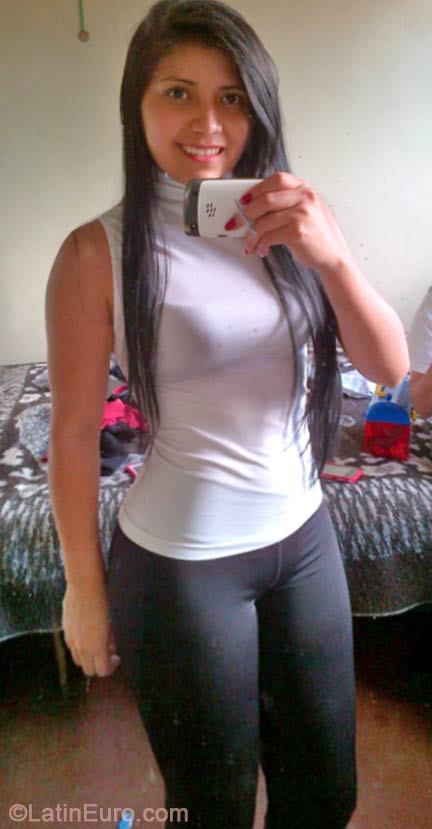 Date this happy Colombia girl Tania from Bogota CO14796