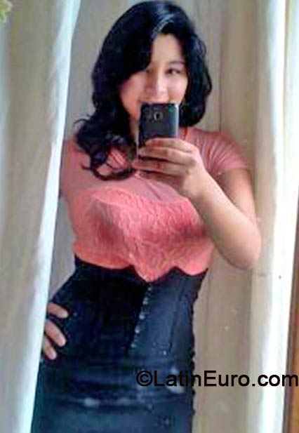 Date this athletic Peru girl Madeleine from Huanuco PE893