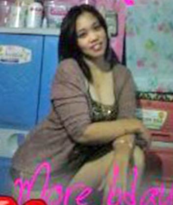 Date this happy Philippines girl Diana from Manila PH610