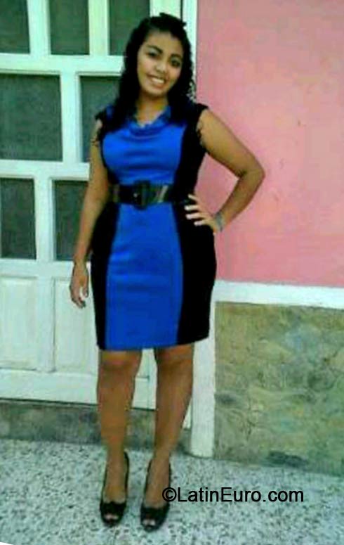 Date this hard body Honduras girl Barbara from Santa Barbara HN922