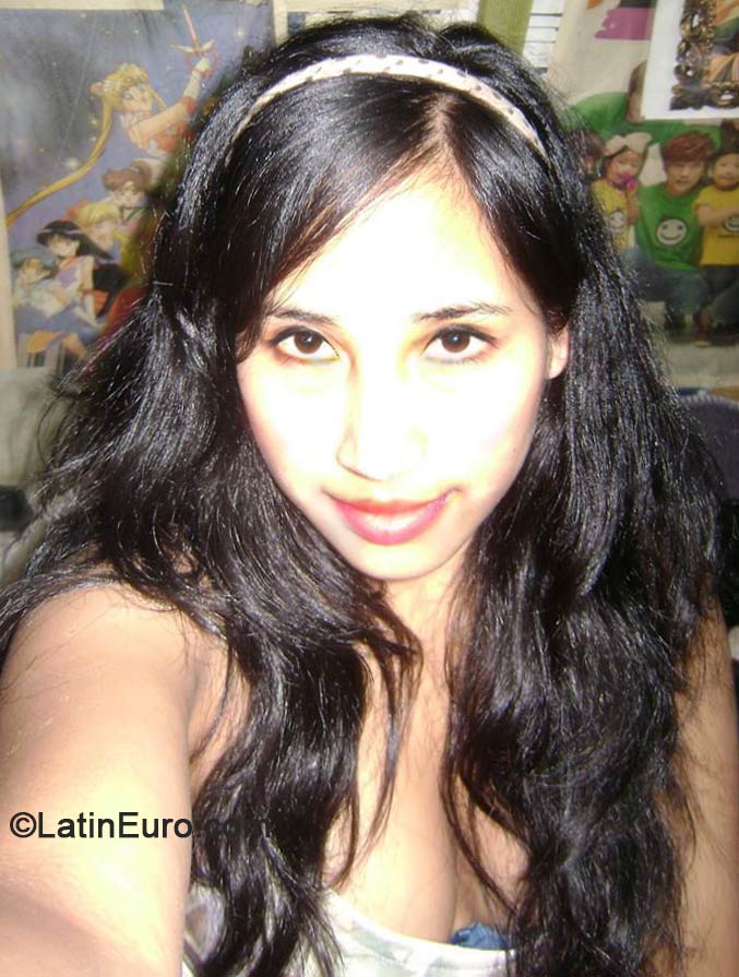 Date this gorgeous Peru girl Leslie from Lima PE917