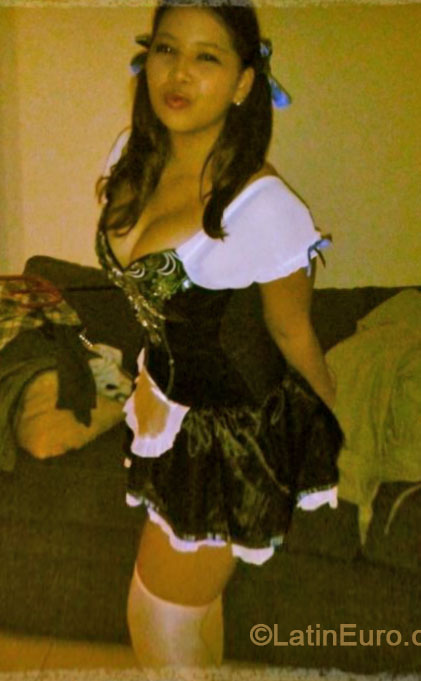 Date this hard body Panama girl Mishi from Colon PA403