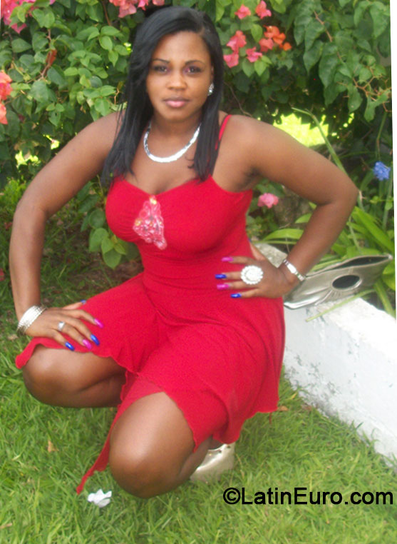 Date this fun Jamaica girl Tanesha from Montego Bay JM1591