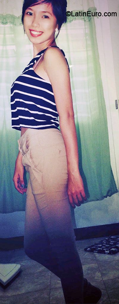 Date this young Philippines girl May from Puerto Princesa City PH622