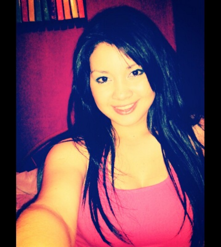 Date this sultry Costa Rica girl Kim from Moravia CR284