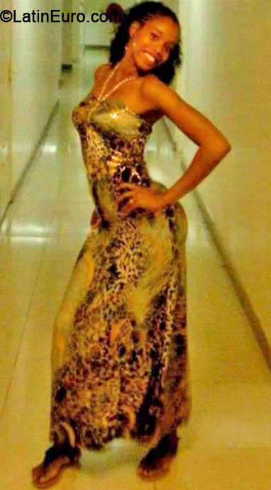 Date this delightful Jamaica girl Cynete from Kingston JM1604