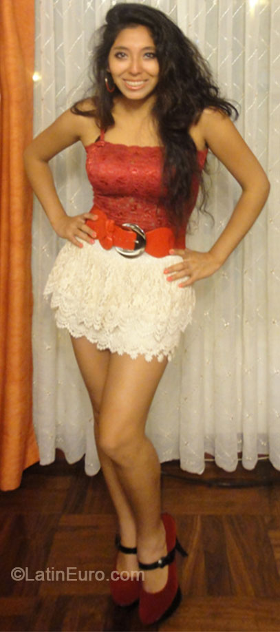 Date this tall Peru girl Melysa from Lima PE948