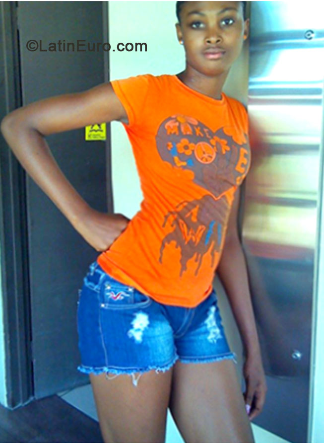 Date this georgeous Jamaica girl Natalie from Kingston JM1618