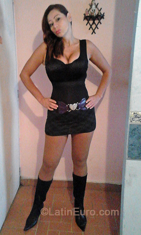 Date this lovely Colombia girl Ceclia from Bogota CO15059