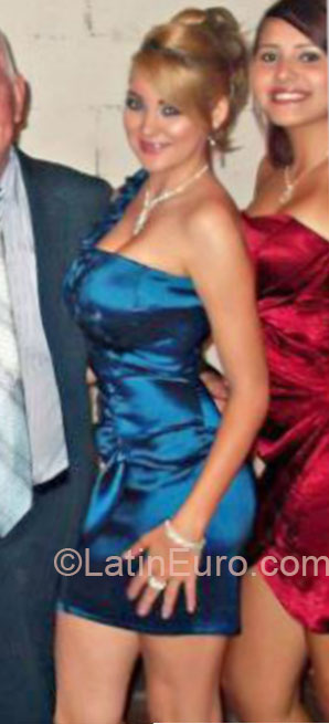 Date this exotic Venezuela girl Isabel from Valencia VE206