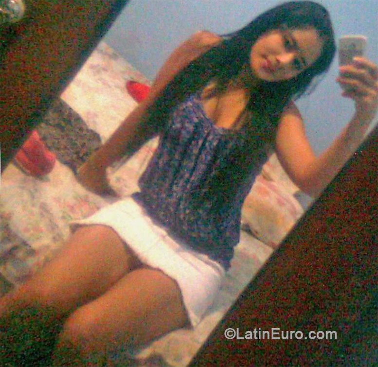 Date this passionate Honduras girl Jessica from San Pedro Sula HN1003