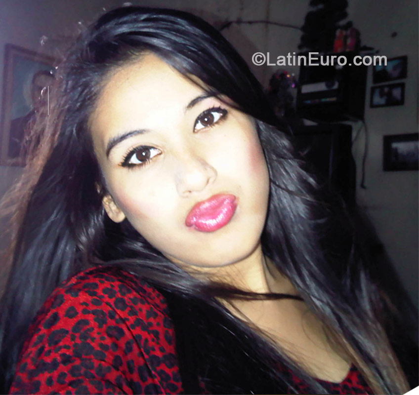 Date this beautiful Venezuela girl Susan from Caracas VE232