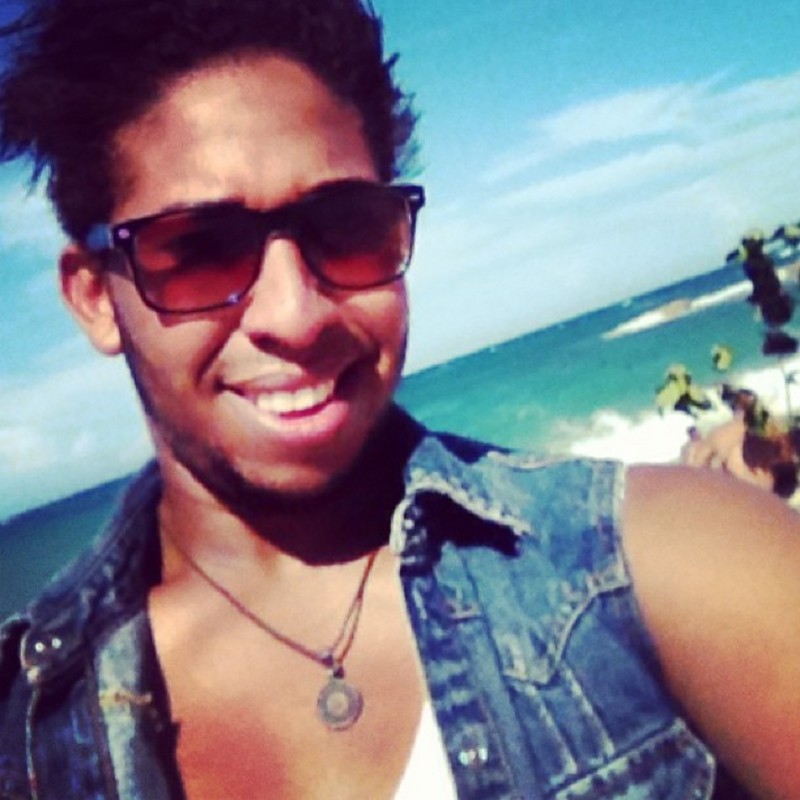 Date this athletic Dominican Republic man Jenrydelorbe from Santo Domigo DO19154