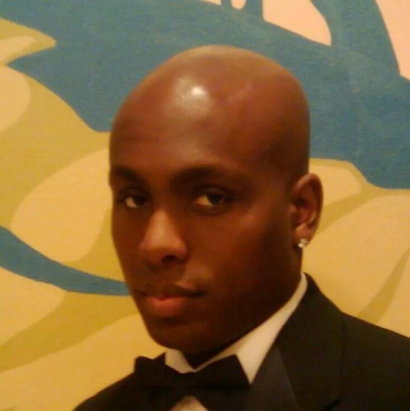 Date this young United States man Jamaicandb from Los Angeles US15064