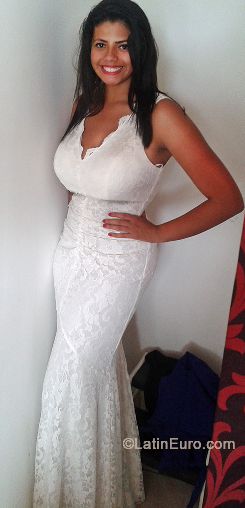 Date this tall Costa Rica girl Maria from San Jose CR298