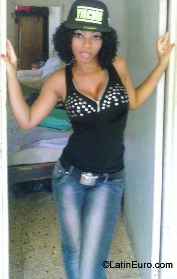 Date this hot Jamaica girl Toni from Linstead JM1752