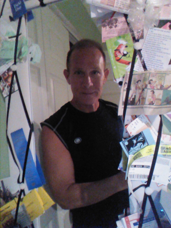 Date this sensual United States man James from Weston US15139