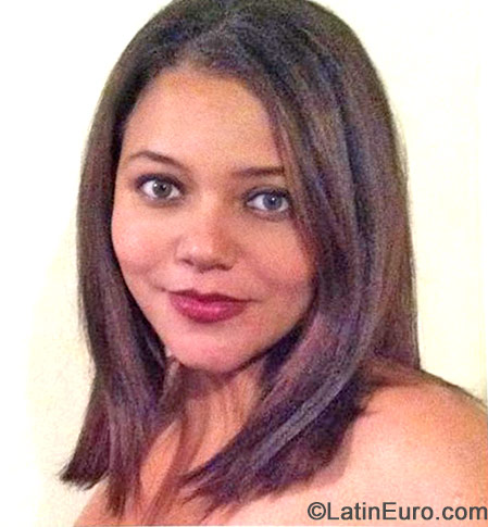 Date this sultry Colombia girl Milena from Bogota CO15436