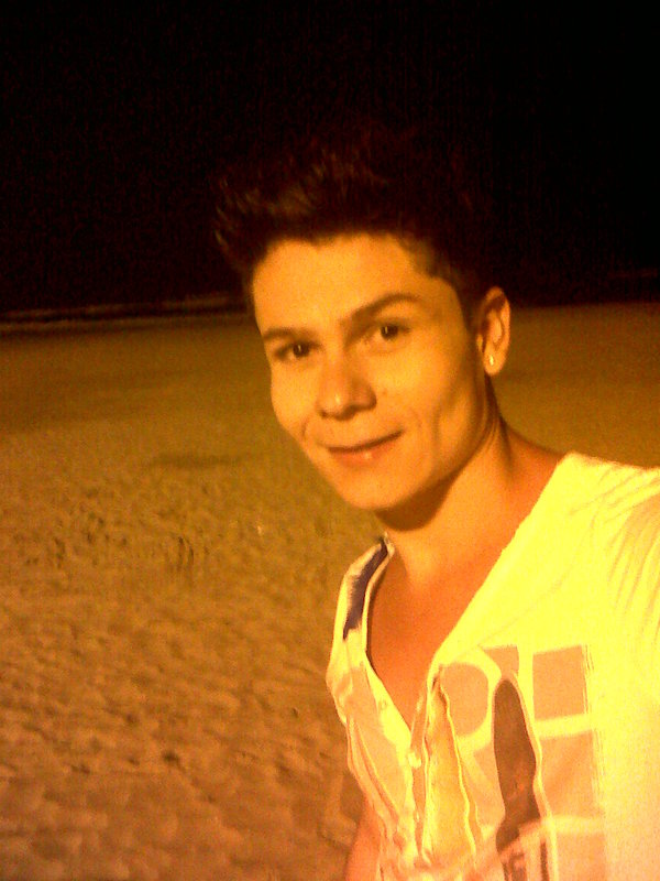 Date this exotic Colombia man Fabian from Bucaramanga CO15448