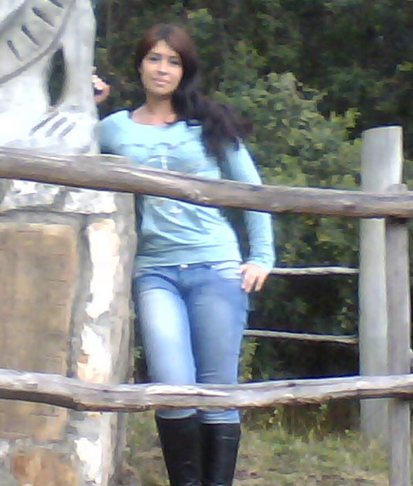 Date this happy Colombia girl Eudrin from Bogota CO15482