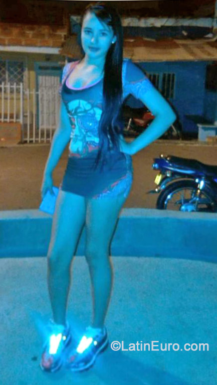 Date this cute Colombia girl Yesenia valenci from Medellin CO18018