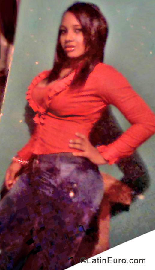 Date this beautiful Colombia girl Marlen from Cali CO15520