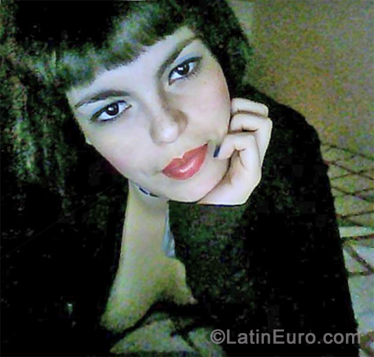 Date this exotic Colombia girl Monica from Cali CO15521